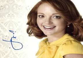 Jayma Mays Signature