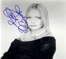 Jaime Pressly Signature