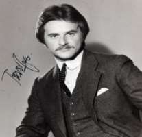Trevor Eve Signature