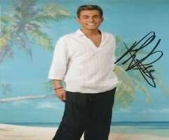 Paul Danan Signature