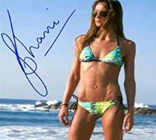 Sharni Vinson Signature