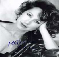Nathalie Baye Signature