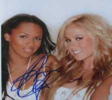 Kiely Williams Signature