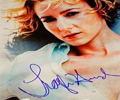 Traylor Howard Signature