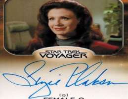 Suzie Plakson Signature