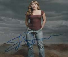 Erica Durance Signature