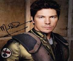 Michael Trucco Signature