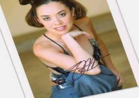 Tara Platt Signature