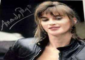 Amanda Pays Signature