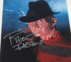 Robert Englund Signature