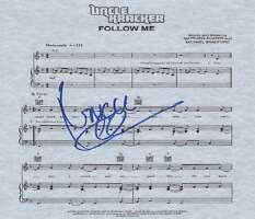 Uncle Kracker Signature