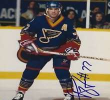 Pierre Turgeon Signature