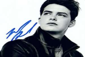Israel Broussard Signature
