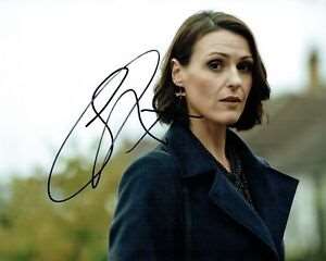 Suranne Jones Signature