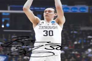Breanna Stewart Signature