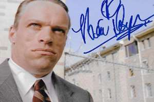 Brian Thompson Signature