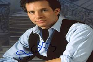 Steve Guttenberg Signature