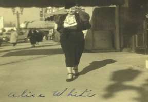 Alice White Signature