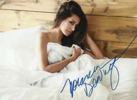 Noureen Dewulf Signature