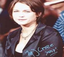 Marie Josee Croze Signature
