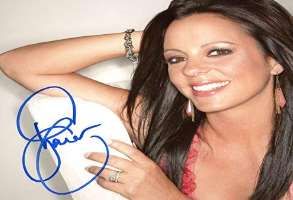 Sara Evans Signature