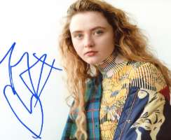 Kathryn Newton Signature
