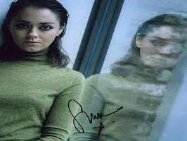 Susannah Fielding Signature