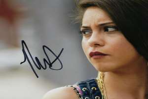 Rosa Salazar Signature