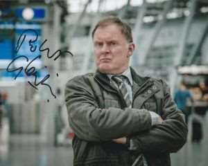 Robert Glenister Signature
