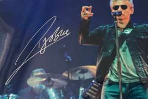 Luciano Ligabue Signature