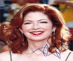 Dana Delany Signature