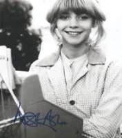 Leslie Ash Signature