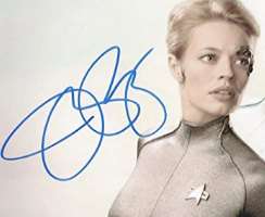 Jeri Ryan Signature