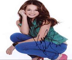 Kelli Berglund Signature