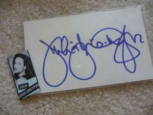 Julia Louis Dreyfus Signature