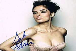 Sarah Shahi Signature