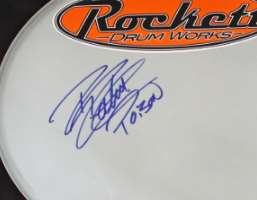 Rikki Rockett Signature