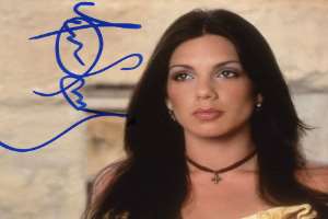 Tessie Santiago Signature