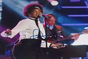 Tyanna Jones Signature