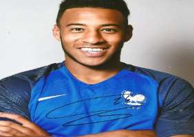 Corentin Tolisso Signature