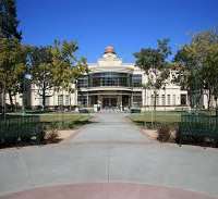 Gwen Stefani Fullerton College, Fullerton, California,California State University, Fullerton