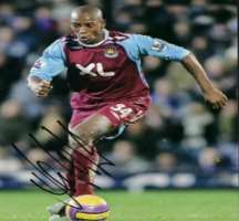 Luis Boa Morte Signature