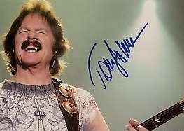 Tom Johnston Signature