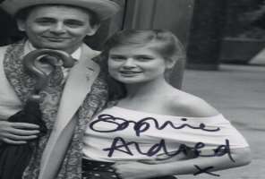 Sophie Aldred Signature
