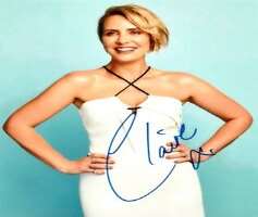 Claire Richards Signature