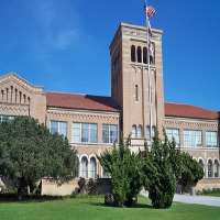 Sinqua Walls El Segundo High School