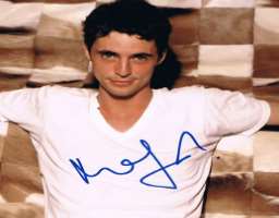 Matthew Goode Signature