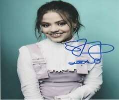 Sarah Jeffery Signature