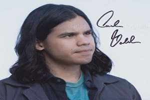 Carlos Valdes Signature