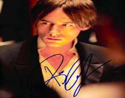Reeve Carney Signature